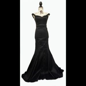 Classic Mermaid Gown